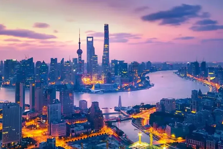 تور شانگهای | ورود به شانگهای بازدید از برج چونگ‌آن، مرکز خرید چینگ‌هوهای، بازار پوک، باغ یویوان...بازدید از موزه جنایات جدیدترین تکنولوژی...