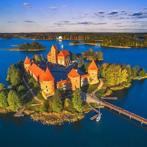 تصویر لیتوانی؛ سرزمین لک لک ها